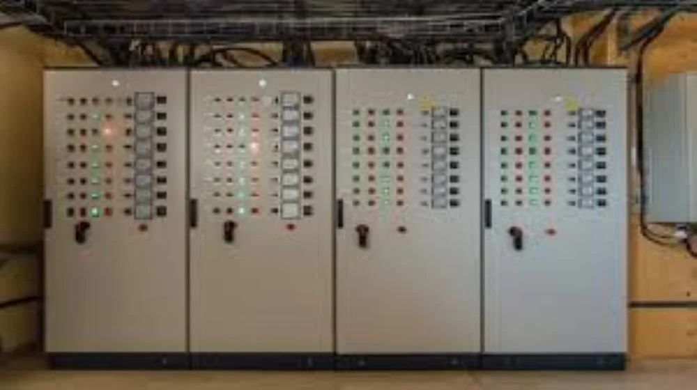 4 440V Electrical Control Panel – Up to 2000 Amps Industrial Power Control System - Image 1